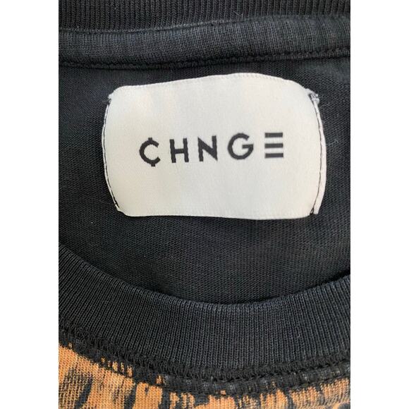 CHNGE XL Organic Cotton Black Power of Love vs Love of Power Embroidered T-Shirt - Picture 6 of 9